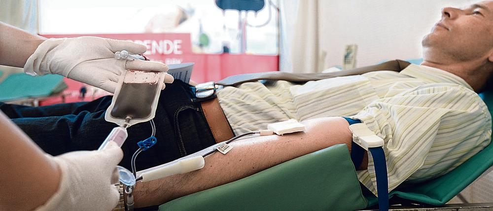 Vor allem die 18-25-Jährigen spenden selten, sagt die Bundeszentrale für gesundheitliche Aufklärung. 