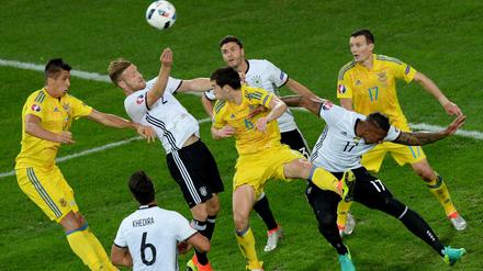 Die deutsche Abwehr mit Shkodran Mustafi, Jonas Hector und Jerome Boateng geriet mehrmals unter Druck.