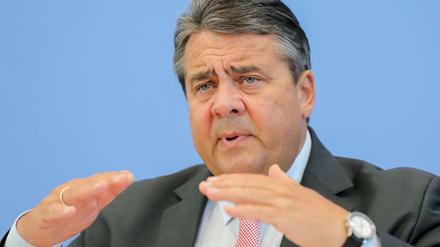 Sigmar Gabriel kennt die Nazi-Parolen schon von seinem Vater.