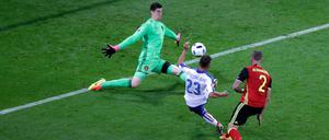 Schön geschlenzt. Emanuele Giaccherini trifft zum 1:0.