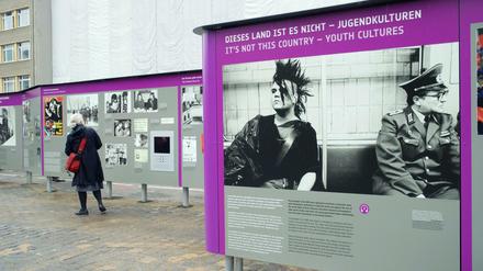 Auf dem Weg zur friedlichen Revolution. Die neue Ausstellung setzt auf die Kraft der Bilder. 