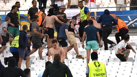 Nicht im TV: Ausschreitungen im Stadion beim EM-Spiel Russland gegen England