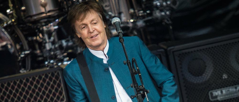 Im Rahmen seiner im April gestarteten Tour "One on one" trat McCartney in der Waldbühne auf. 