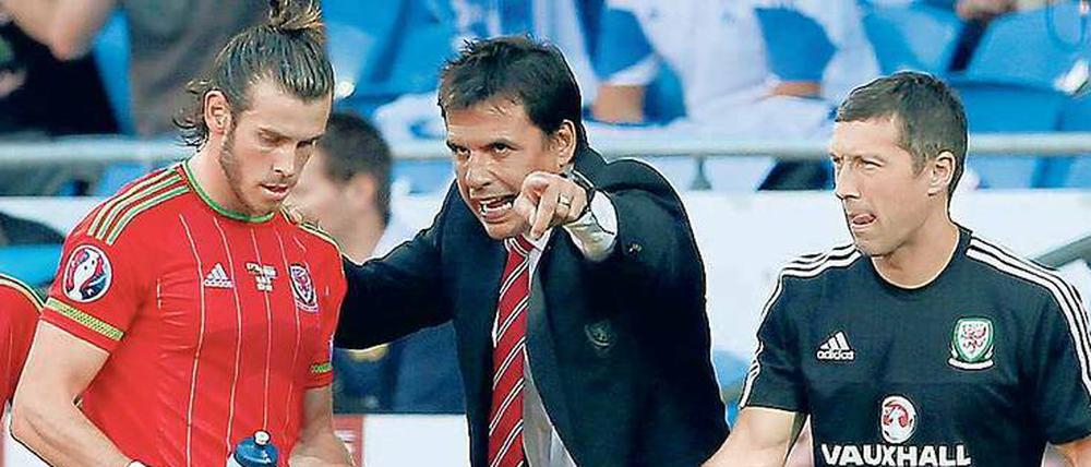 Der Star und sein Chef. Gareth Bale (l.) und Coleman sind die prägenden Figuren im Team der Waliser. 
