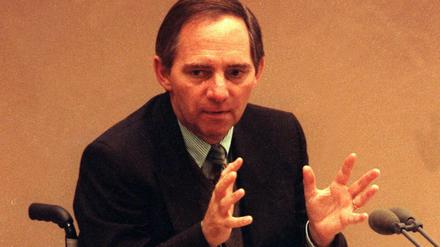 Wolfgang Schäuble bei während seiner Rede im Bonner Bundestag am 20. Juni 1991. "Es geht um die Zukunft Deutschlands!"