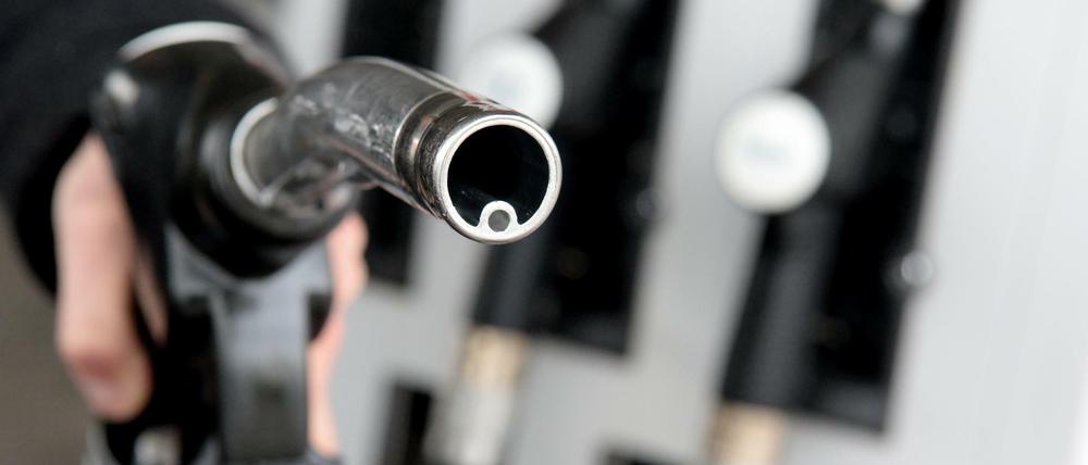Geht es nach dem Umweltbundesamt, sollen fossile Kraftstoffe durch erneuerbare Energien ersetzt werden.