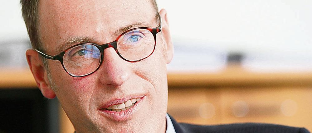 Peter-André Alt, FU-Präsident, hielt es für angezeigt, die Habilitation zu sperren. Er verweist auf das Dekanat am Fachbereich Rechtswissenschaft, das gegen eine Veröffentlichung war.