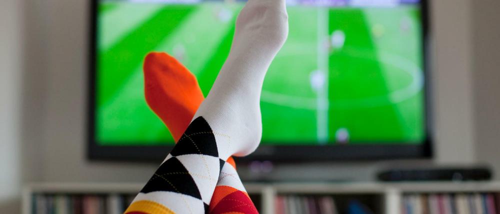 Könnte ein Familien-Fest sein: die Fußball-EM vorm Fernseher.