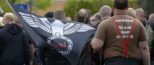 Neonazis der Kleinpartei "Der dritte Weg" im Mai bei einem Aufmarsch in Saalfeld