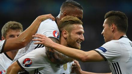 Shkodran Mustafi. Hat sich im ersten EM-Spiel schon bewiesen.