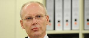 Fühlte sich verschaukelt: Richter Manfred Götzl wies am Mittwoch einen Berliner Kripobeamten zurecht, der sich immer wieder auf Erinnerungslücken berufen hatte. 