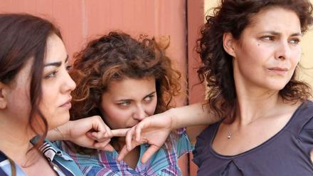 Maria (Barbara de Matteis), Ina (Laura Licchetta) und Adele (Celeste Casciaro).