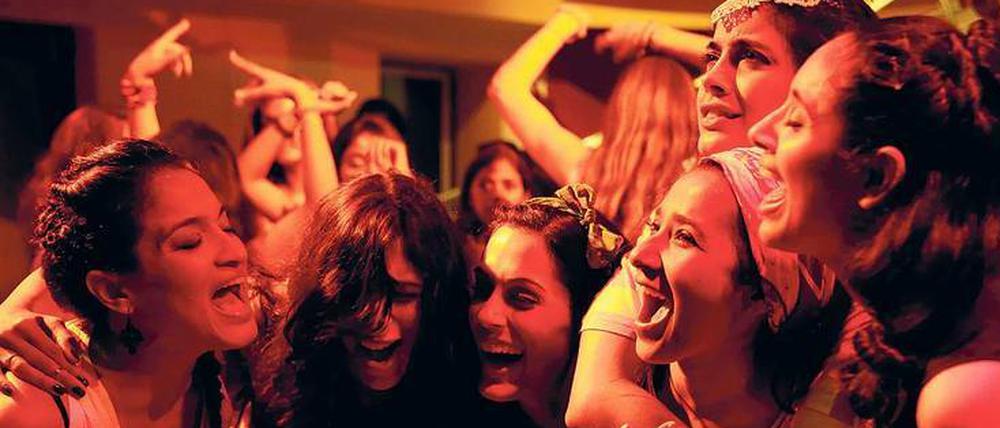 Indische Frauen feiern