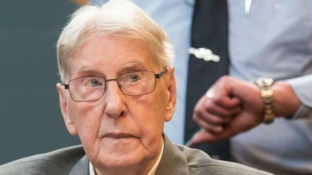 Über seinen Dienst in Auschwitz hat Reinhold Hanning zeit seines Lebens geschwiegen.