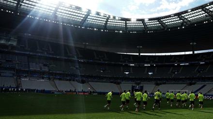 Das Stade de France in St. Denis am Vorabend des Spiels zwischen Deutschland und Polen.