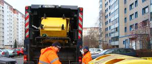 Abholung und Leerung der gelben Wertstofftonne von Alba in Berlin-Hohenschönhausen
