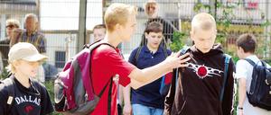 Die SPD will mit einem Zehn-Punkte-Plan gegen Gewalt in Schulen vorgehen.