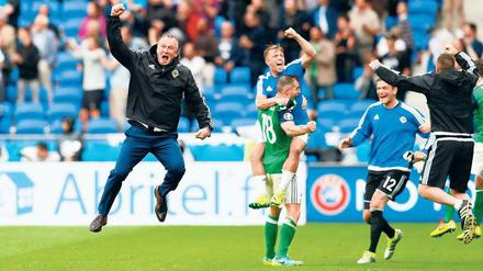 Jump. Michael O’Neill hebt ab.