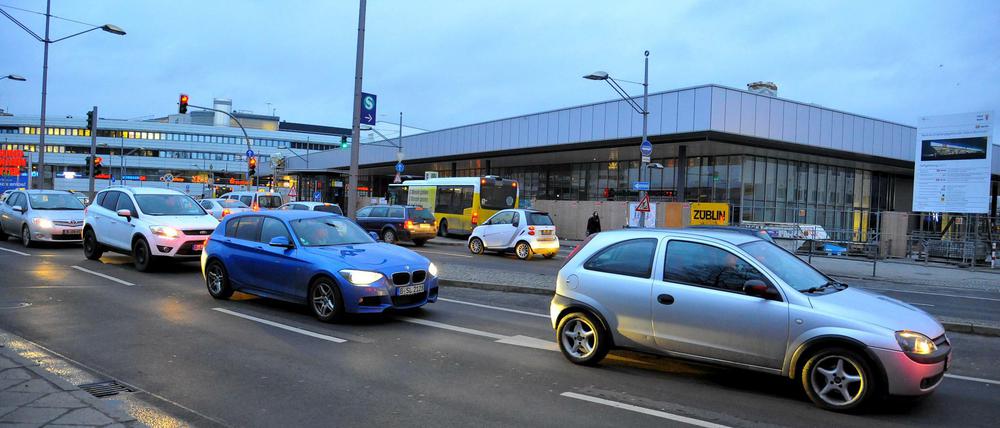 Gebaut wird schon lange am Bahnhofsgebäude, jetzt ist es fertig.