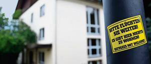 Anti-Asyl-Protest am Flüchtlingsheim im ehemaligen Leonardo-Hotel in Freital 