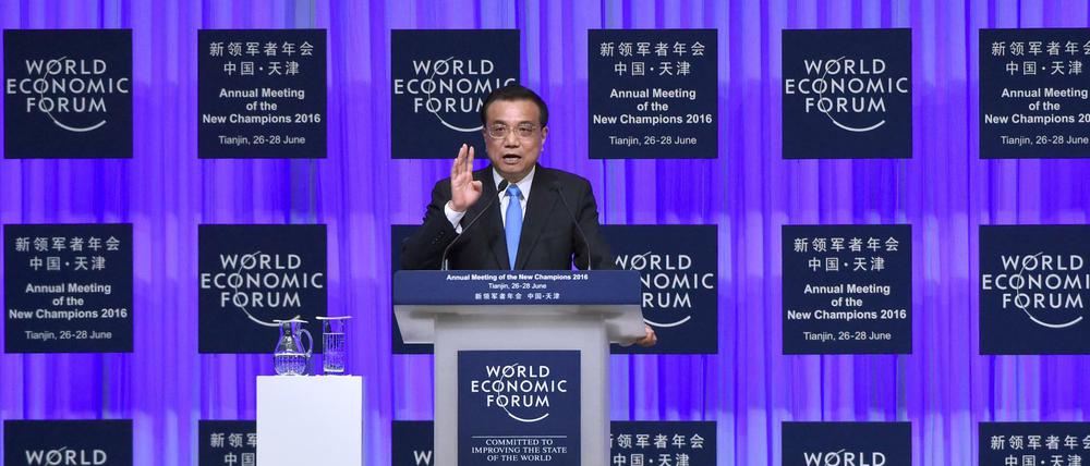 Auf dem Weltwirtschaftsforum in Tianjin umwarb der chinesische Premier die Investoren.