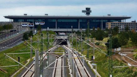 Ab in die Tiefe. Der BER-Bahnhof unter dem Terminal ist seit 2012 fertig.