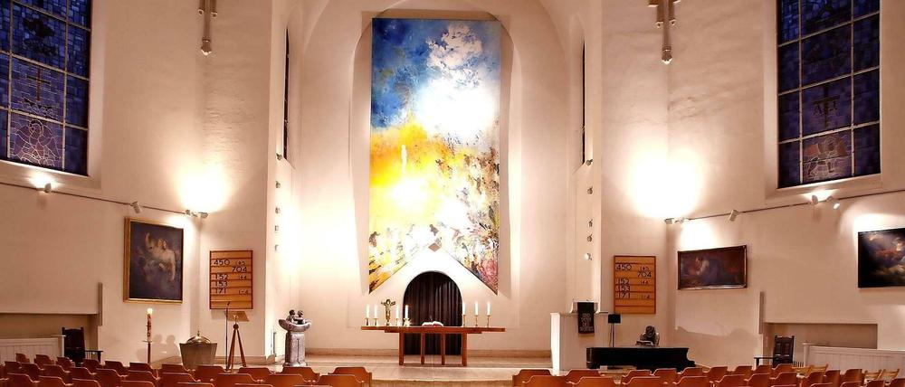 Die Hochmeisterkirche mit dem Altarbild von Dominique Rebourgeon. 