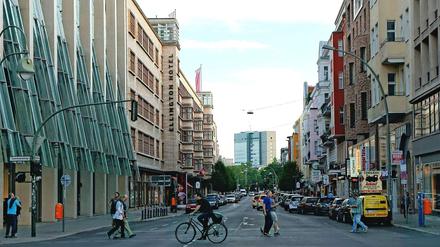 Die Nürnberger Straße, hier ein Blick aus der Tauentzienstraße in Richtung Lietzenburger Straße.