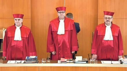 Nachfolger gesucht: Richter Herbert Landau (r.) geht in den Ruhestand.