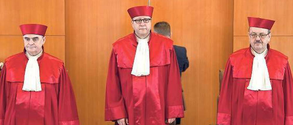 Nachfolger gesucht: Richter Herbert Landau (r.) geht in den Ruhestand.
