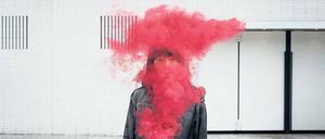 Anstbilder. Die Performance „Sculpting Fear“ von Julian Hetzel im ehemaligen Residenzschloss von Wilhelm II. 