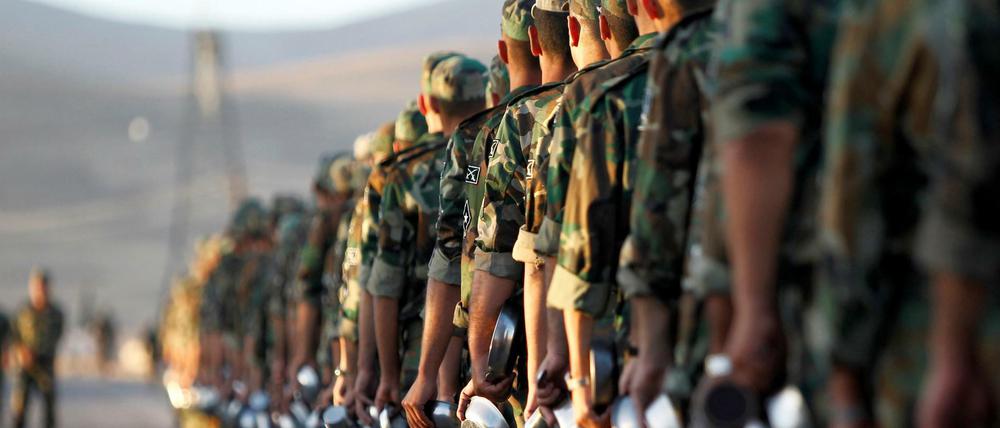 Soldaten der Neuen Syrischen Armee, die von den USA in Jordanien ausgebildet werden.
