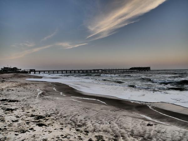 Um Swakopmund trifft die Wüste direkt auf den eiskalten Atlantik.