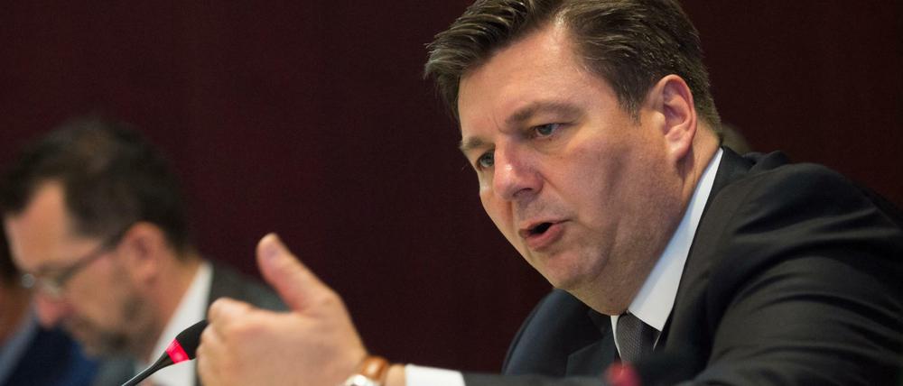 Andreas Geisel wehr sich gegen Kritik von Wolfgang Wieland.