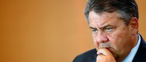 Wirtschaftsminister und Vizekanzler Sigmar Gabriel (SPD) rechtfertigt die gewachsenen Rüstungsgeschäfte. 