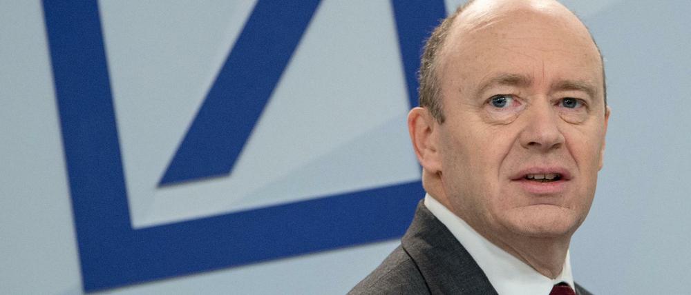 Unter Druck: John Cryan muss die Bank auf Zukunftskurs bringen.