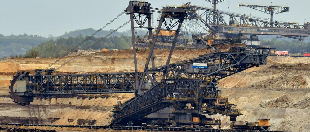 Schaufelradbagger im Braunkohletagebau Welzow Süd der Vattenfall AG in Welzow (Brandenburg).
