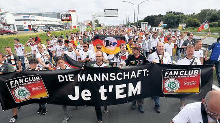 Wahre Liebe. Ob der Fanclub Nationalmannschaft das Team bald genauso poetisch besingt?