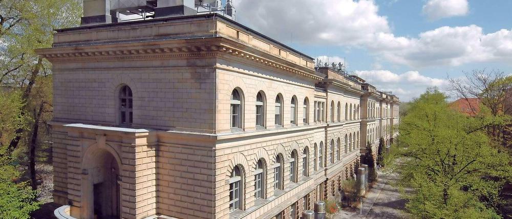 Gleiche Stimmenanzahl bei der Präsidentenwahl. Geht es nach den Befürwortern der Viertelparität, haben die Professoren bald nur noch so viel Gewicht bei der Abstimmung wie die Gruppen der Studierenden, der wissenschaftlichen Mitarbeiter und der nicht-wissenschaftlichen Mitarbeiter.