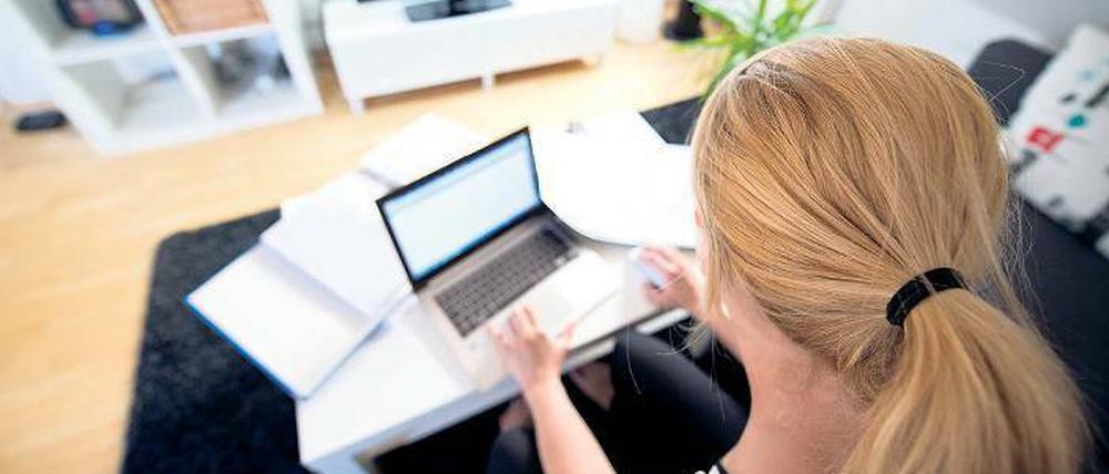 Risiken in der Wohnung muss der Arbeitgeber beim Home Office nicht tragen. Foto: dpa