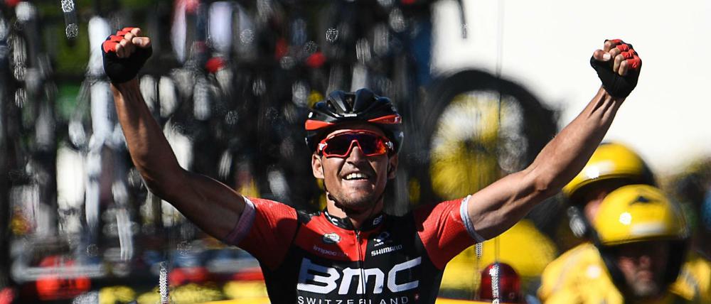 Greg Van Avermaet holte sich das Gelbe Trikot. 