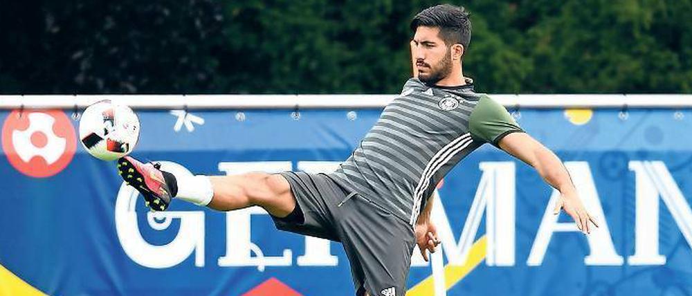 Er könnte es werden. Der Liverpooler Emre Can.
