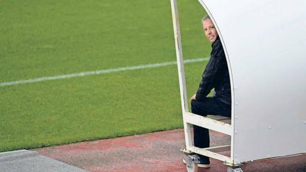 Schweizer Bank. Lucien Favre hospitierte in der Vorrunde beim deutschen Nationalteam.