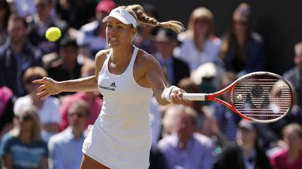 Angelique Kerber hat das deutsche Duell gegen Carina Witthöft gewonnen - diesmal nicht ganz so klar wie im Vorjahr.