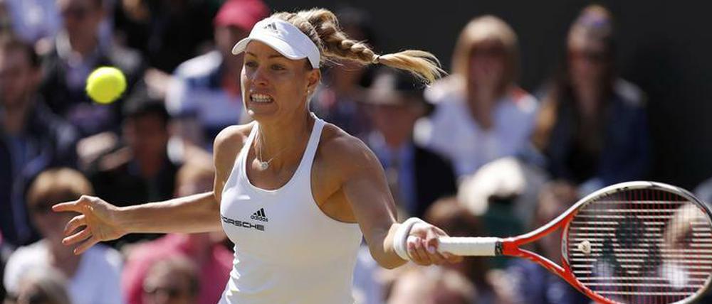 Angelique Kerber hat das deutsche Duell gegen Carina Witthöft gewonnen - diesmal nicht ganz so klar wie im Vorjahr.