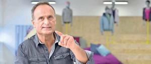 Jeans statt Glamour. „Einen Hoodie kann man immer tragen“, sagt Sälzer. „Man muss es sich als knapp 60-Jähriger aber jedes Jahr neu beweisen.“ 