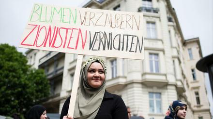 Judenfeindlichkeit. Bei den Al-Quds-Demonstrationen kommt es regelmäßig zu antisemitischen Vorfällen.