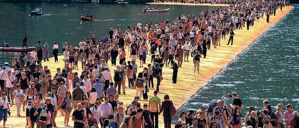 Völkerwanderung. Bis Freitag kamen 1,2 Millionen Menschen. 