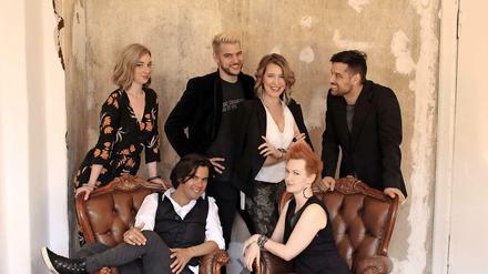 "Oper macht Spaß" - finden zumindest die sechs Mitglieder von "The Cast".