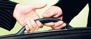 Dubiose Geschäfte, krumme Deals: Die Bafin möchte informiert werden.